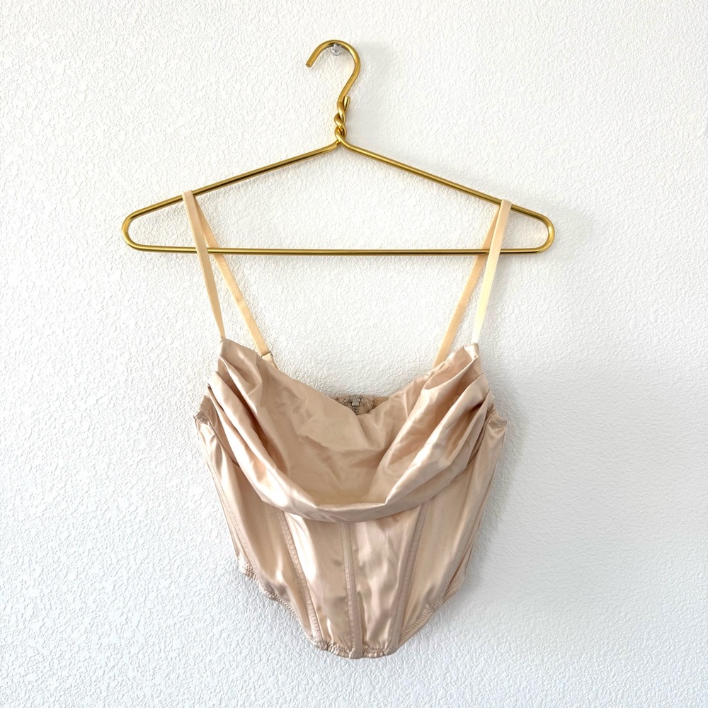 Urban Outfitters Lexi Satin Cropped Corset Top - Picture 4 of 9